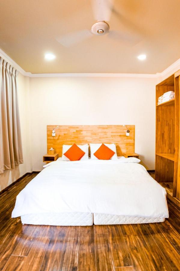 Hotel Water Seven Maafushi Exterior photo